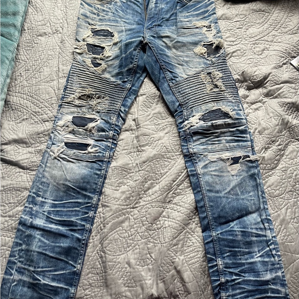 Men's Distressed Blue Jeans